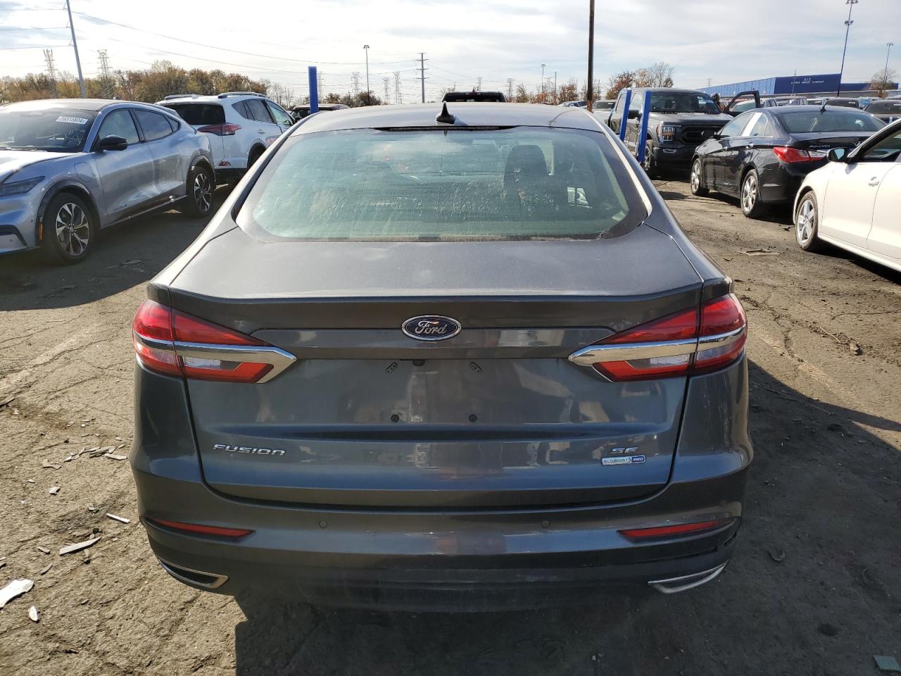 2020 Ford Fusion Se VIN: 3FA6P0T90LR198377 Lot: 75938174