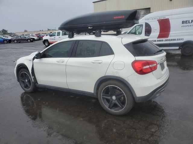 Parquets MERCEDES-BENZ GLA-CLASS 2015 White