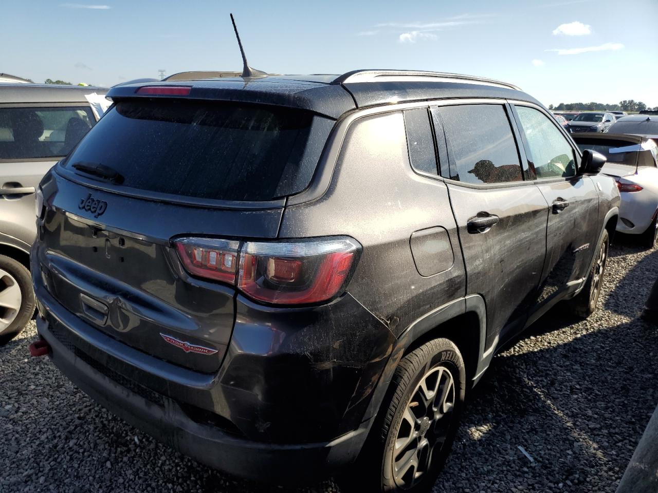 2019 Jeep Compass - Image 3