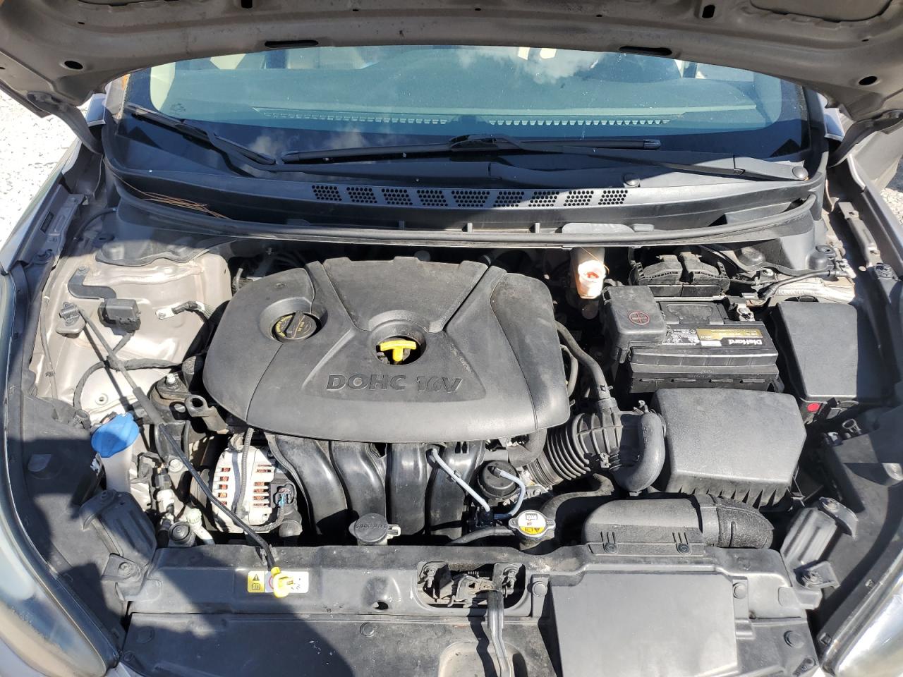 2015 Hyundai Elantra - Image 11