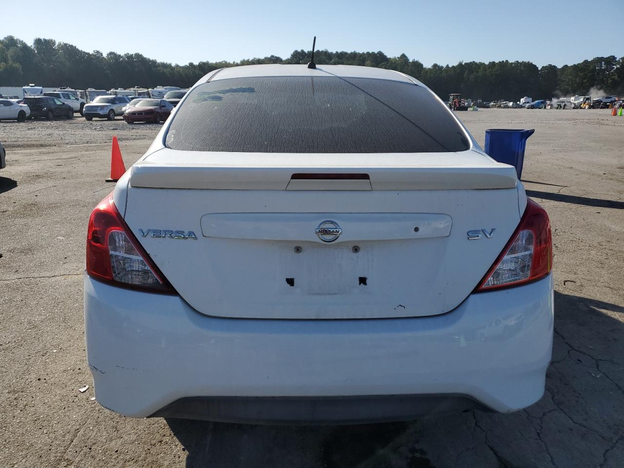 2016 Nissan Versa S VIN: 3N1CN7APXGL871698 Lot: 75558984