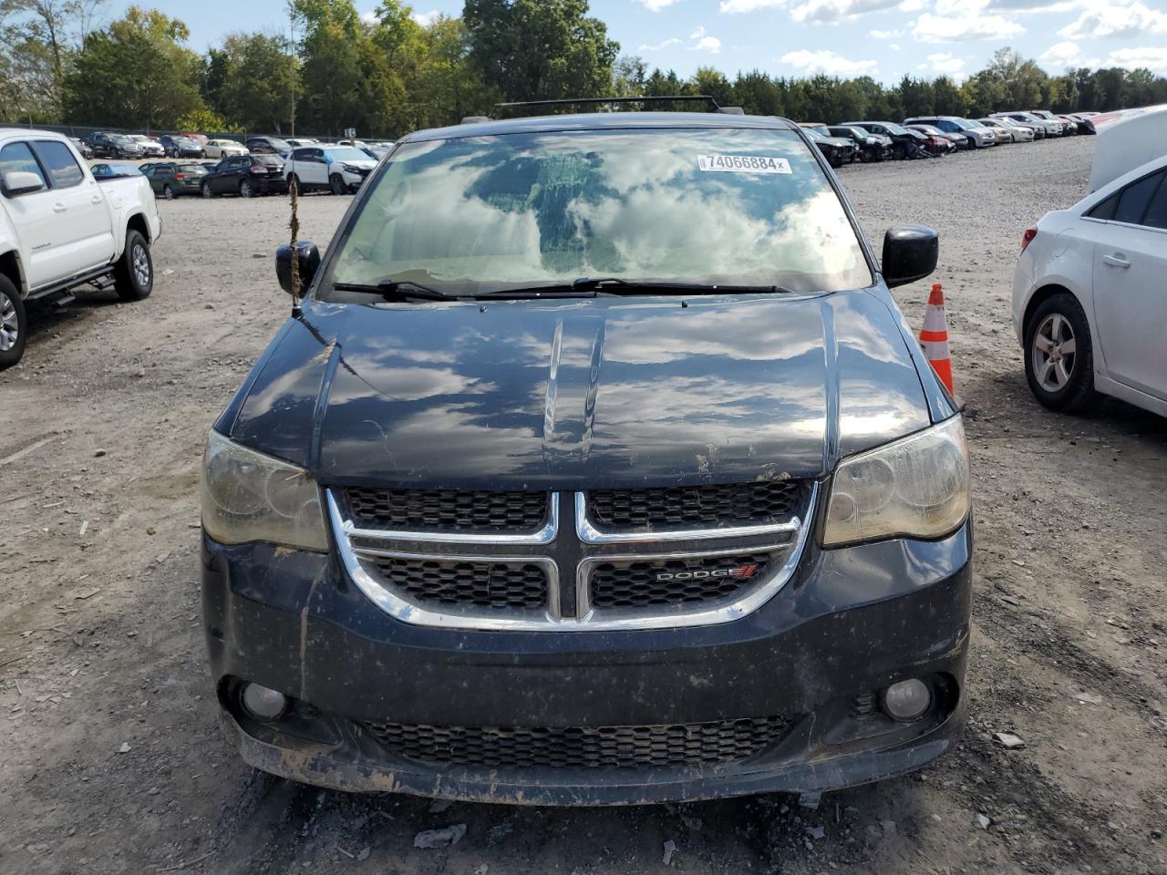 2C4RDGCG4HR624687 2017 Dodge Grand Caravan Sxt