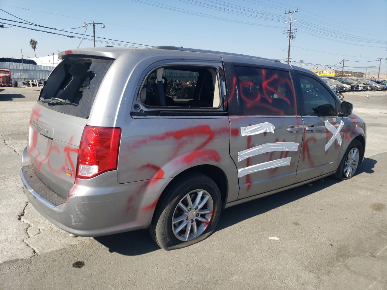 2018 Dodge Caravan - Image 3