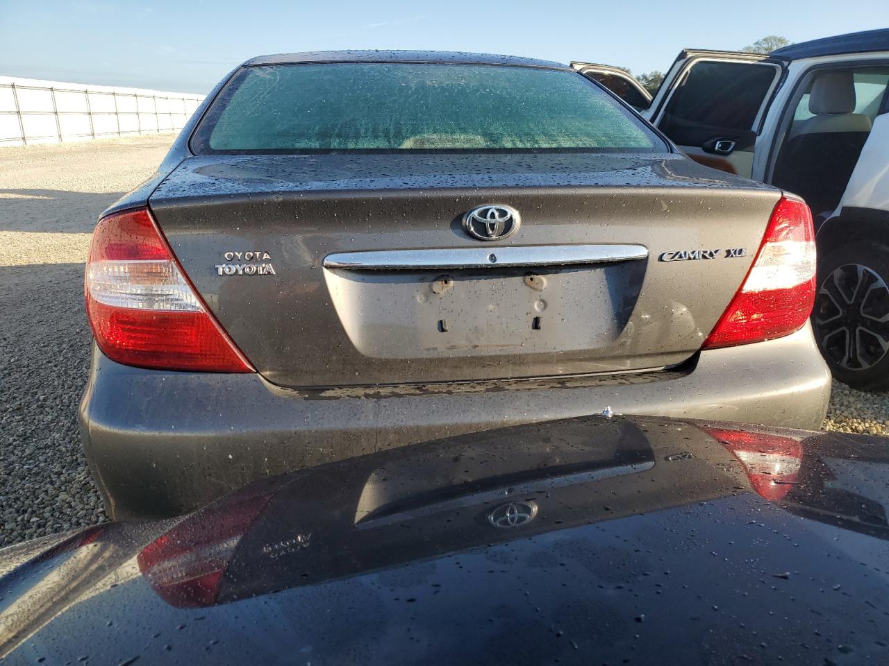 2003 Toyota Camry Le VIN: 4T1BE32KX3U720005 Lot: 74111624