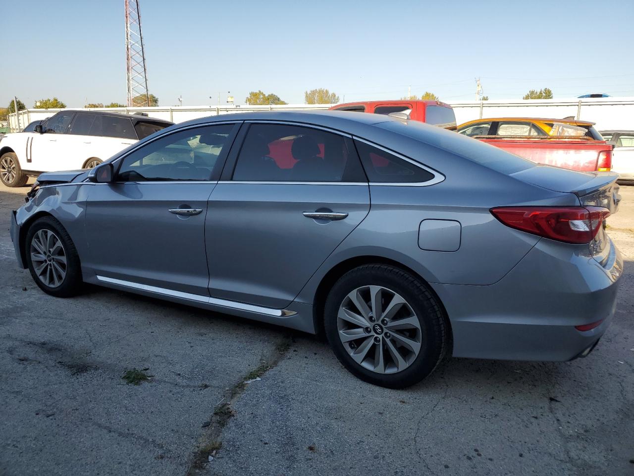 2015 Hyundai Sonata - Image 2