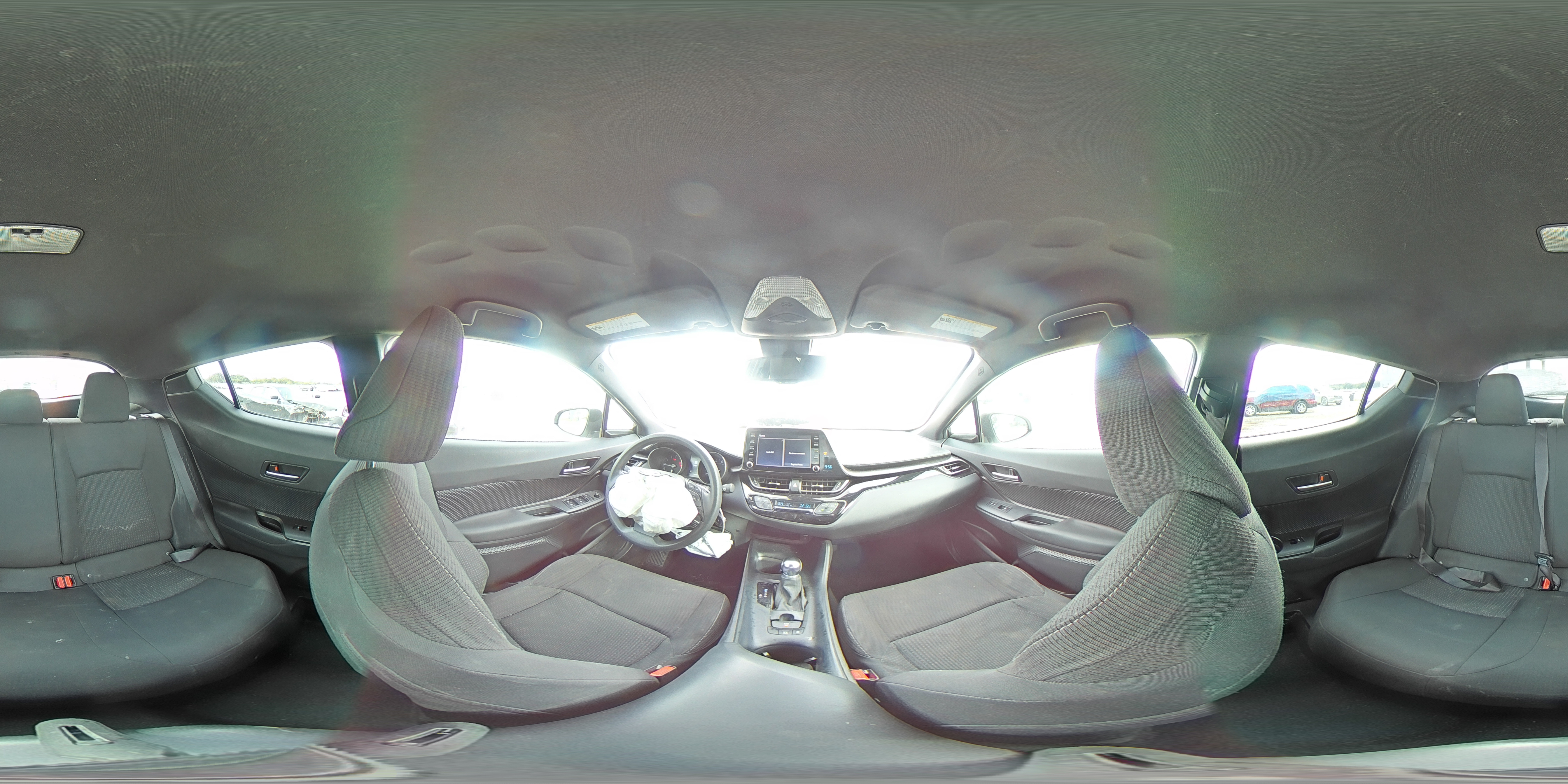 2019 Toyota C-HR - Image 15