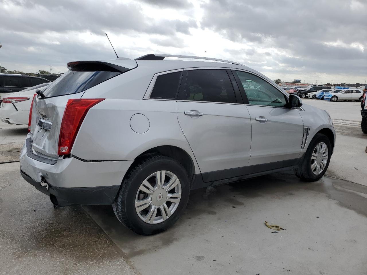 2015 Cadillac SRX - Image 3