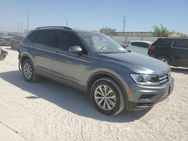 3VV1B7AX1LM142847 Volkswagen Tiguan S 4