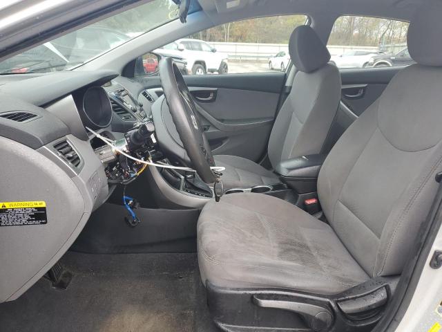  HYUNDAI ELANTRA 2015 Серебристый