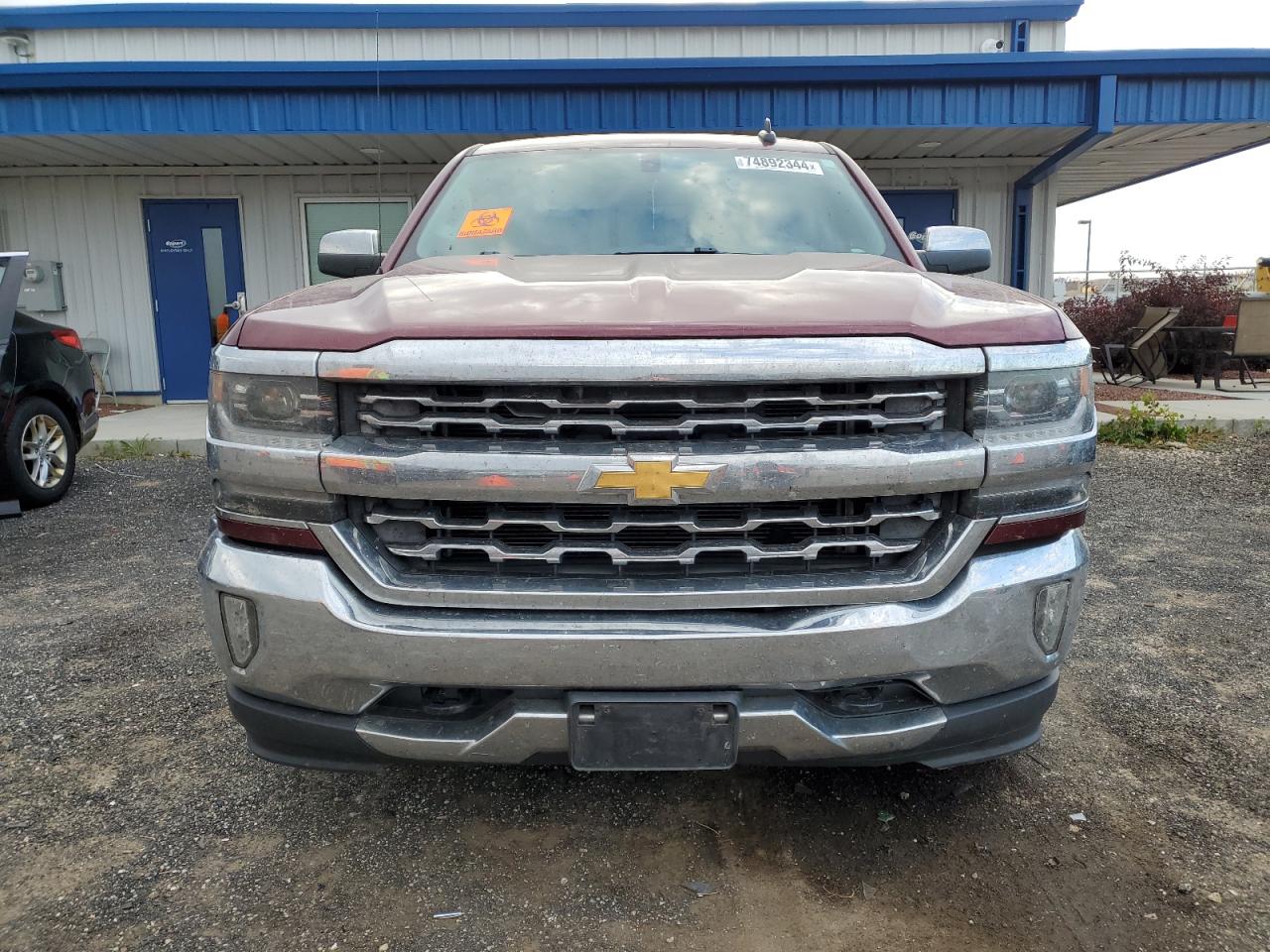 2016 Chevrolet Silverado - Image 5
