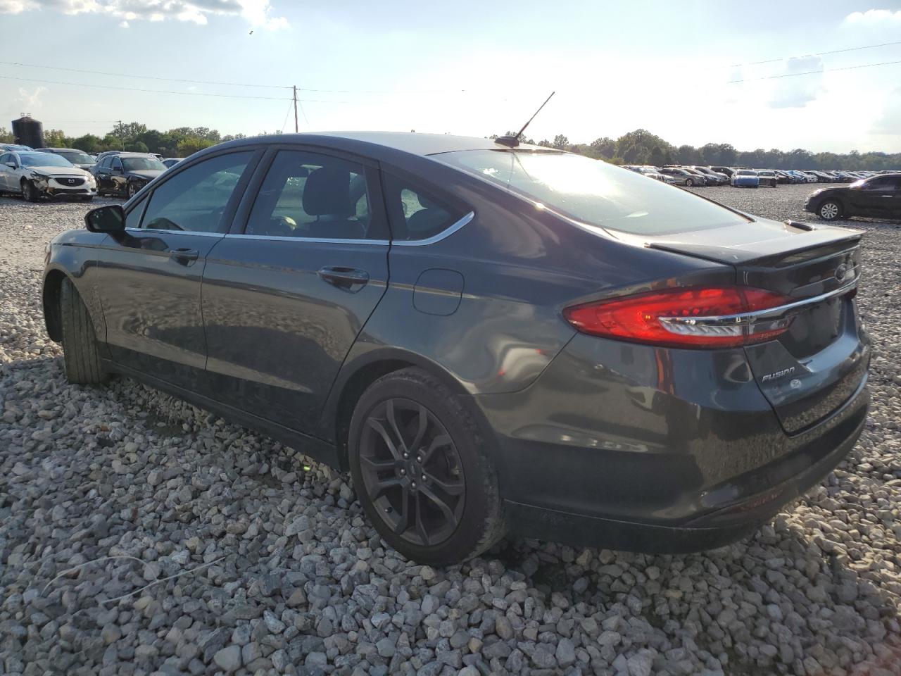 3FA6P0HD3JR130441 2018 FORD FUSION - Image 2