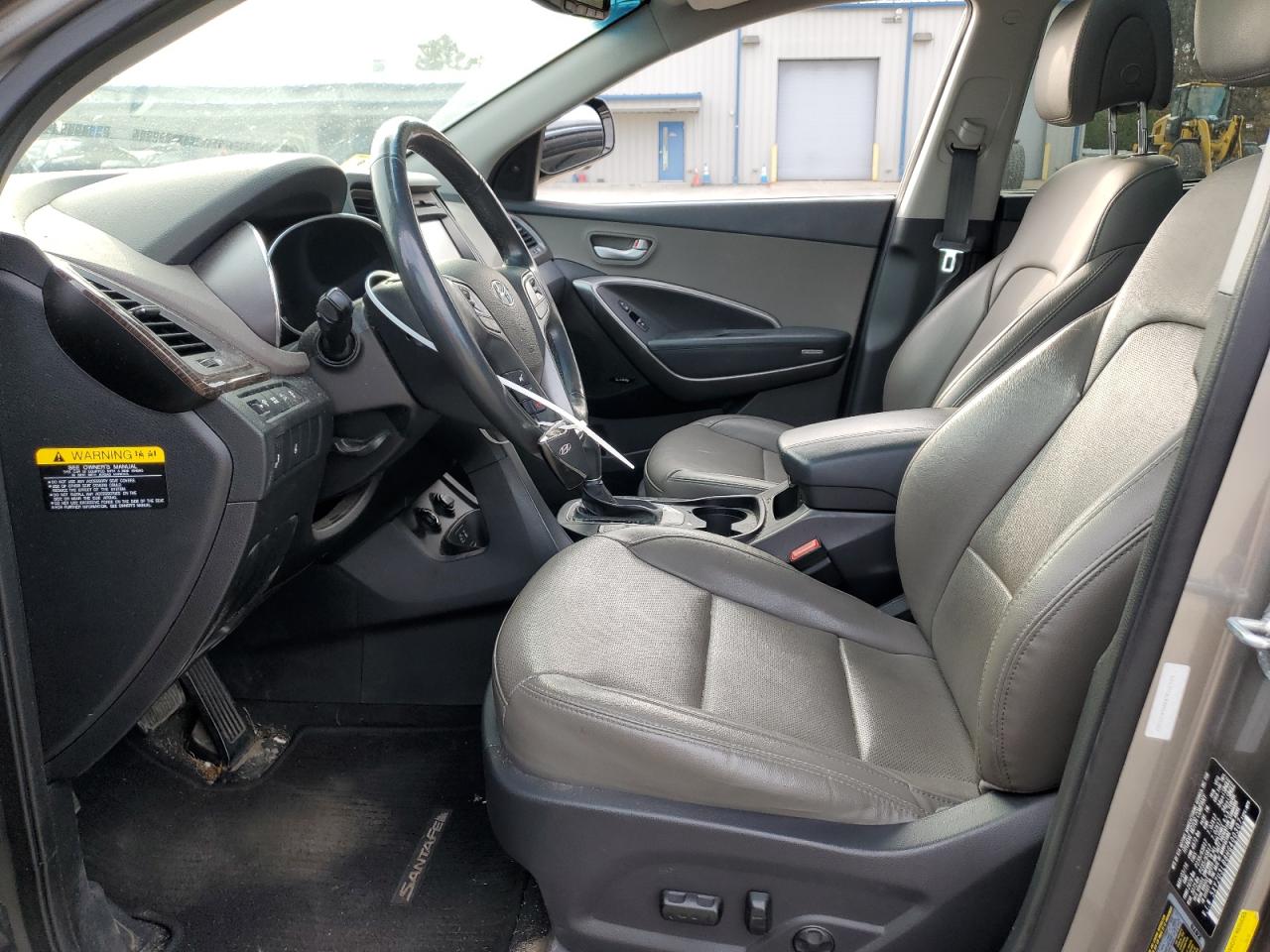 2017 Hyundai Santa Fe - Image 7