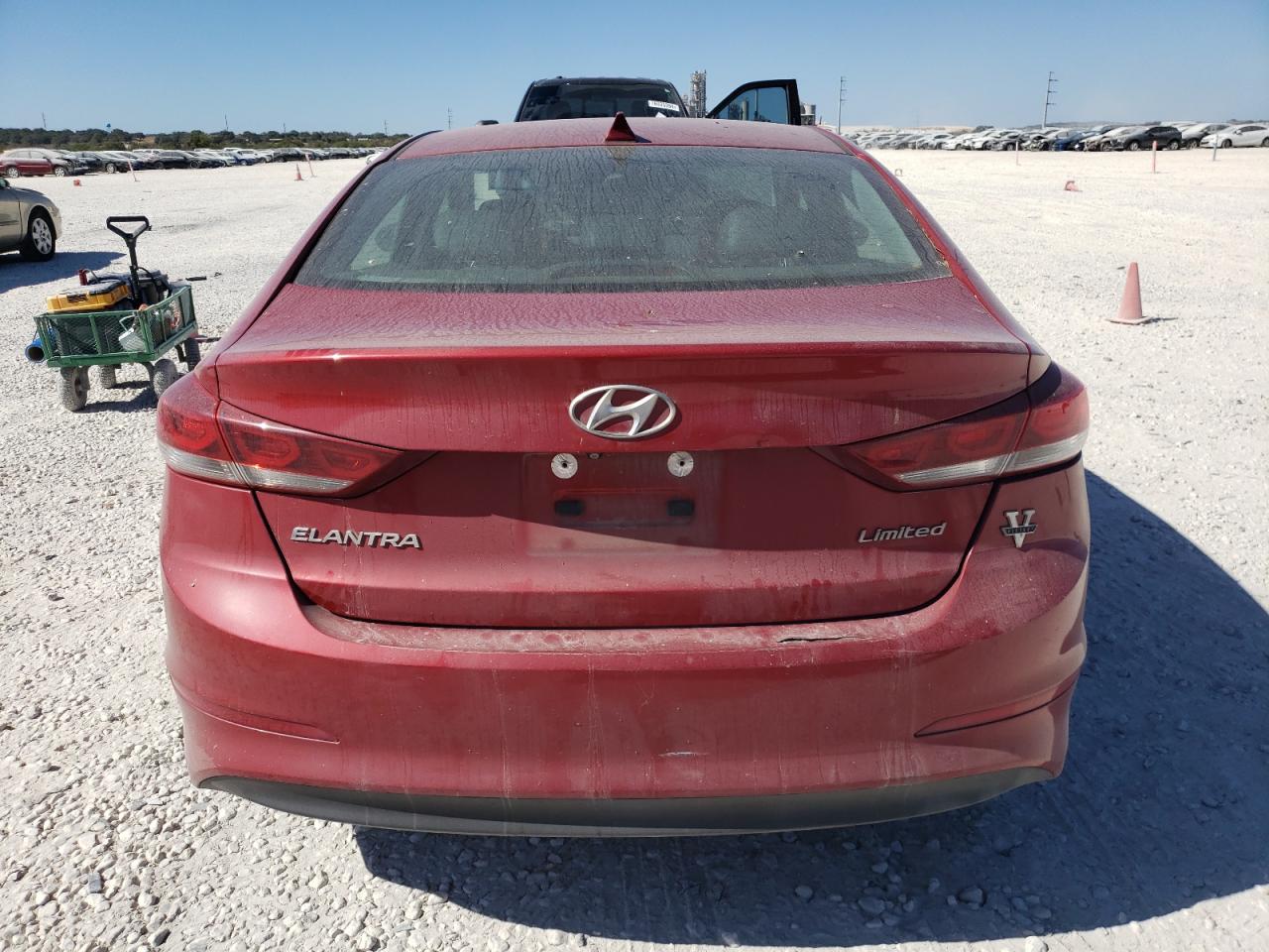 2017 Hyundai Elantra - Image 6