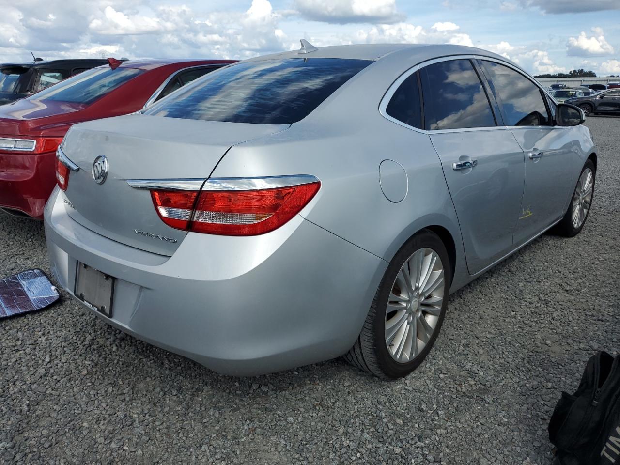 2013 Buick Verano - Image 3