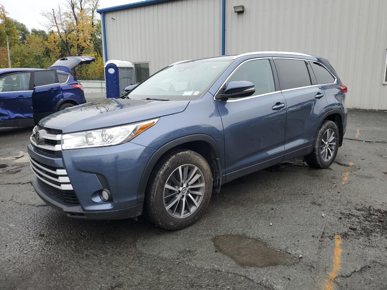 2018 Toyota Highlander Se VIN: 5TDJZRFH7JS862805 Lot: 75891644