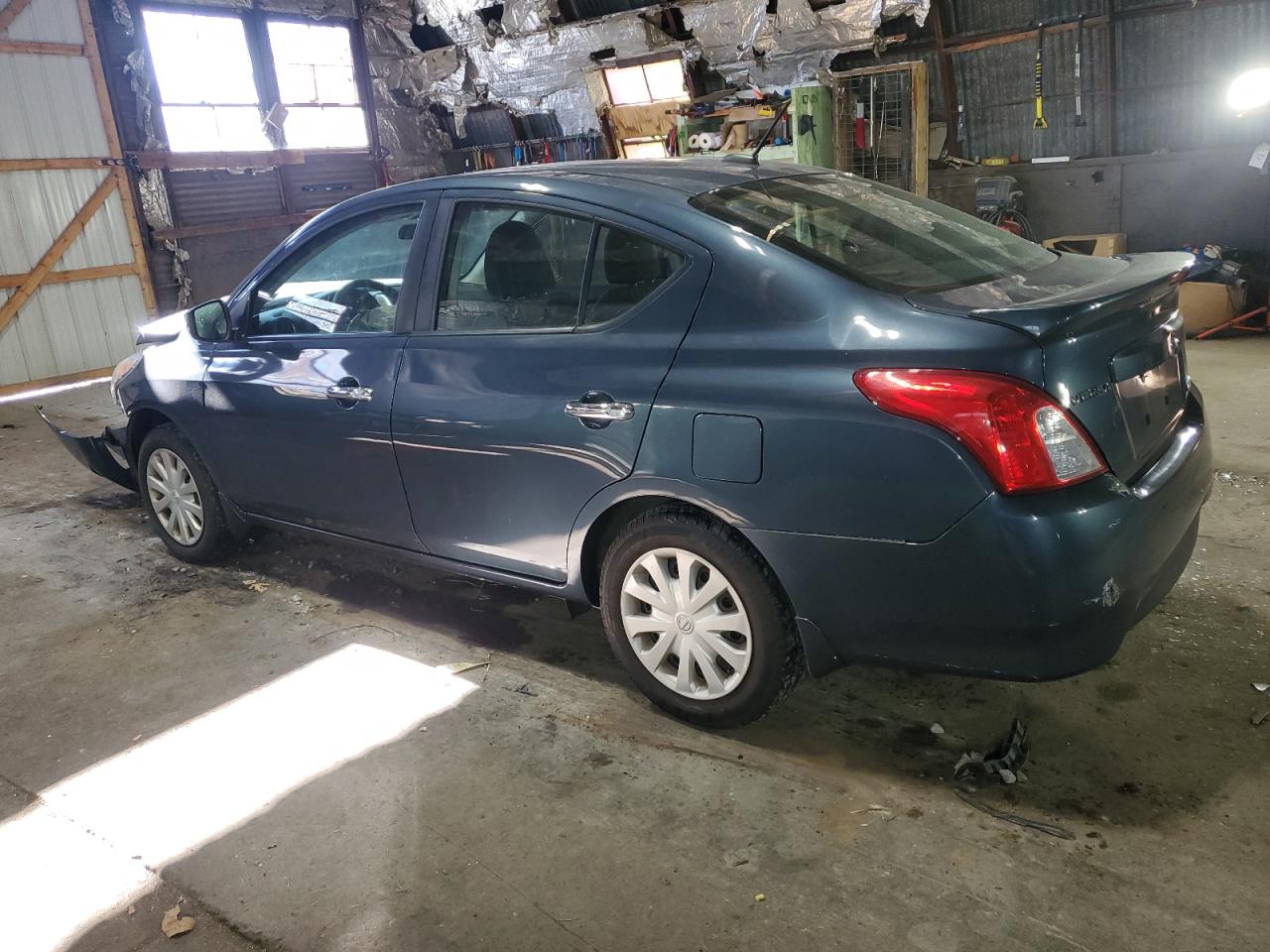 2016 Nissan Versa - Image 2
