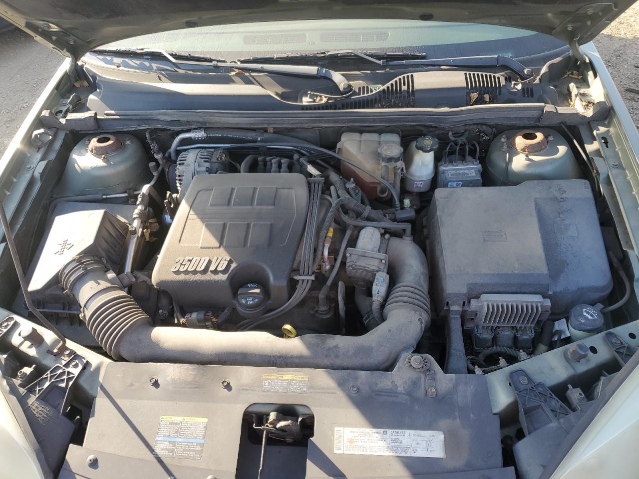 2005 Chevrolet Malibu - Image 11