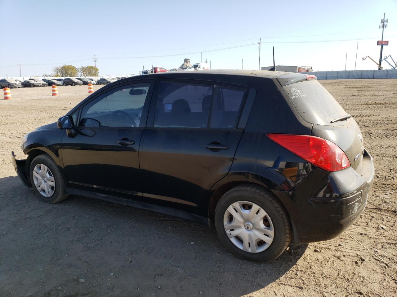 2012 Nissan Versa - Image 2