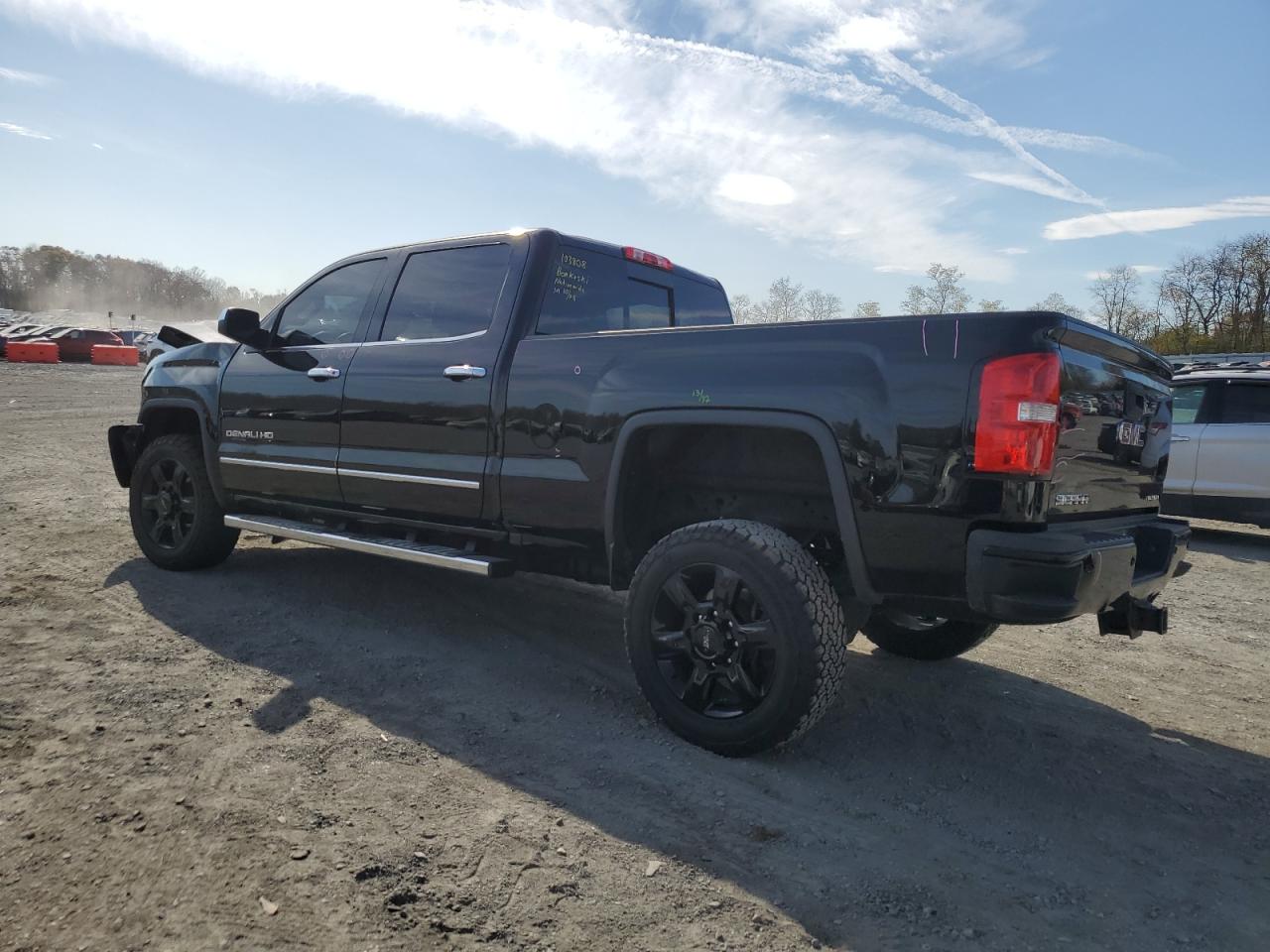 2018 GMC Sierra - Image 2