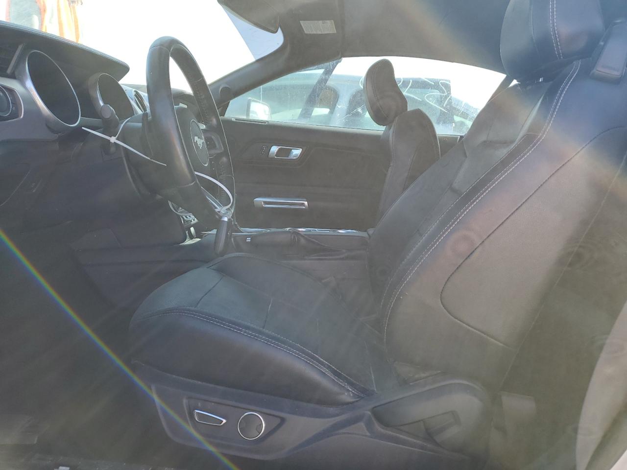 2019 Ford Mustang - Image 7