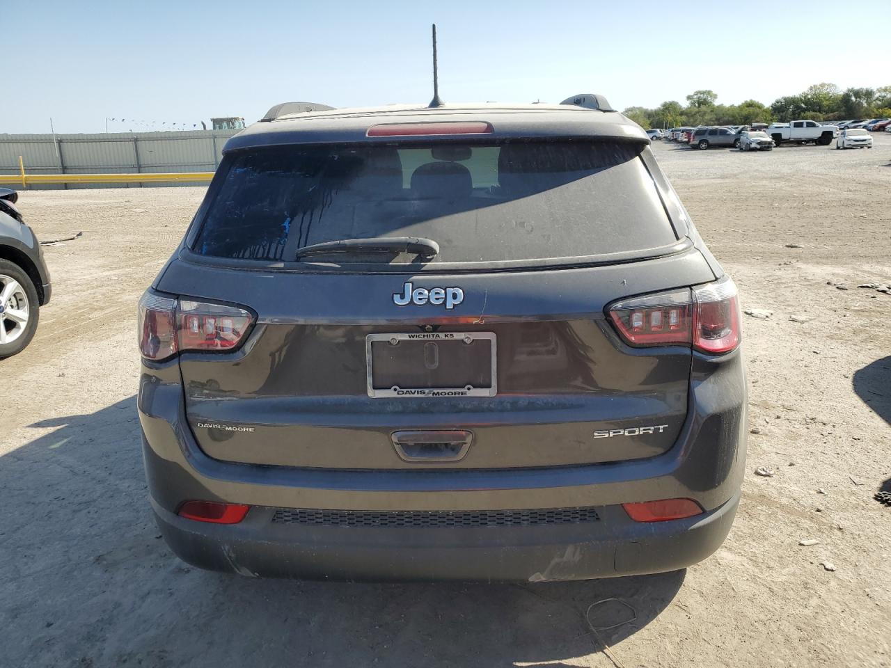 2018 Jeep Compass Sport VIN: 3C4NJCAB1JT124349 Lot: 73377744