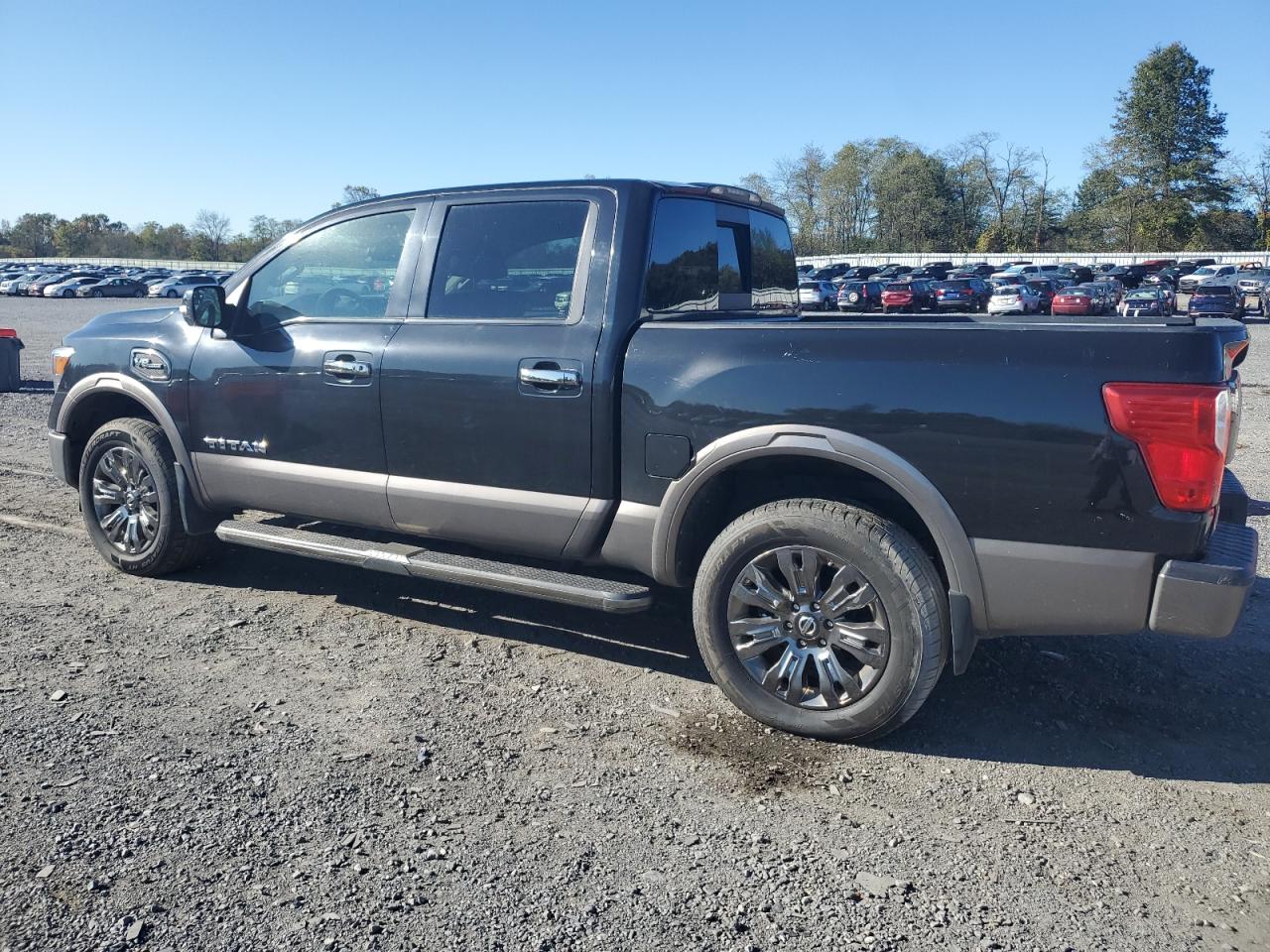 2017 Nissan Titan - Image 2