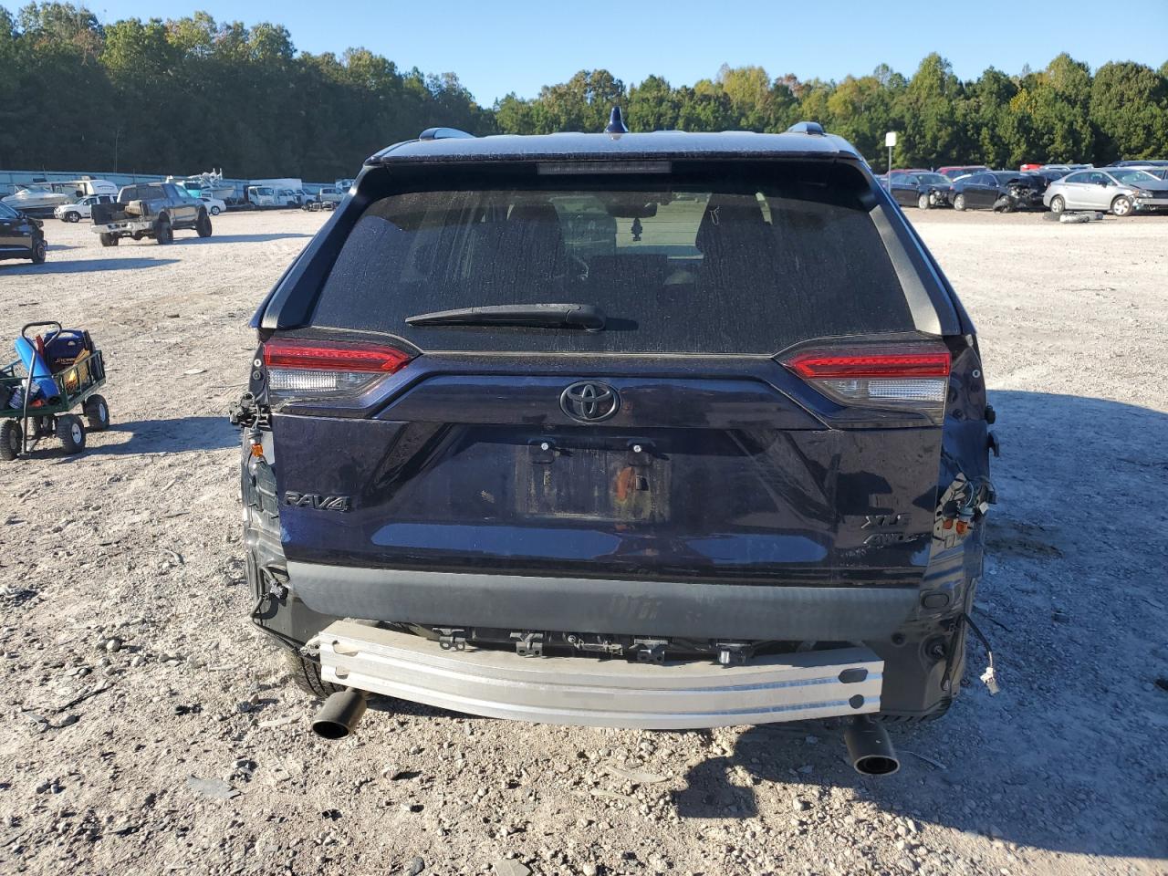 2020 Toyota Rav4 Xle Premium VIN: 2T3A1RFV7LC129119 Lot: 76092334