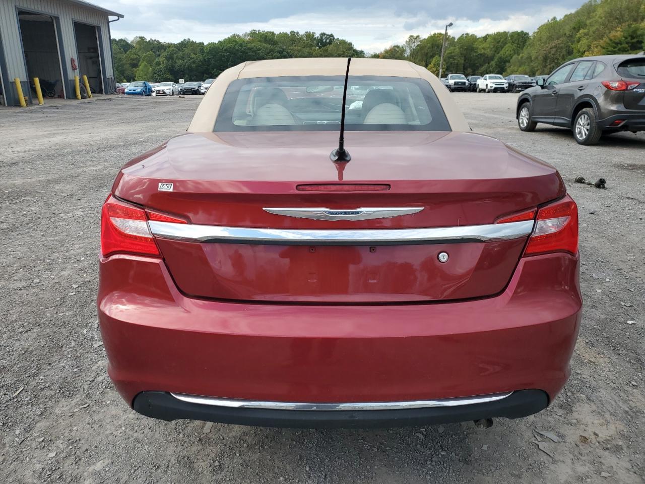 2012 Chrysler 200 Touring VIN: 1C3BCBEB3CN192385 Lot: 74639584