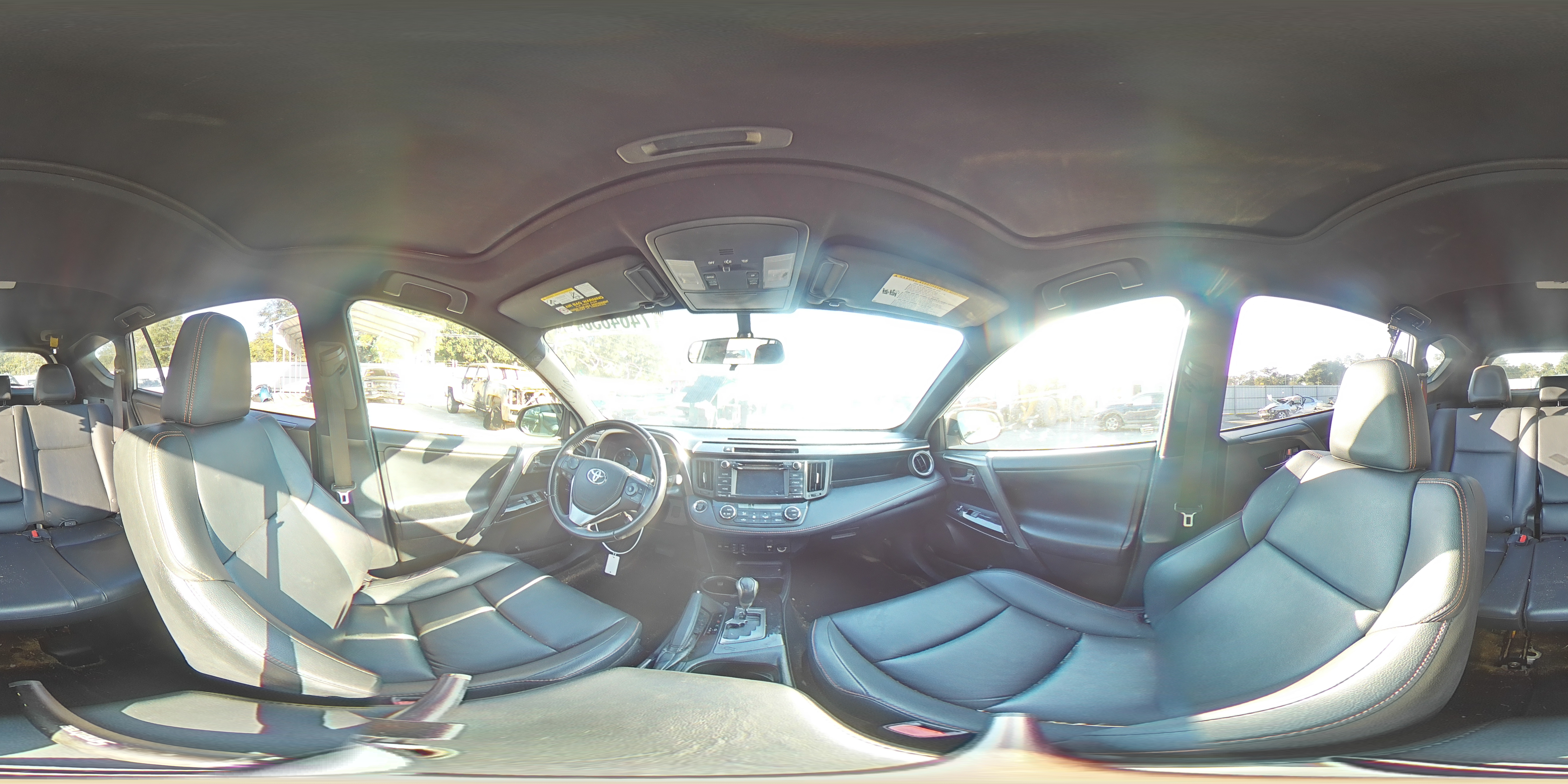 2016 Toyota RAV 4 - Image 13