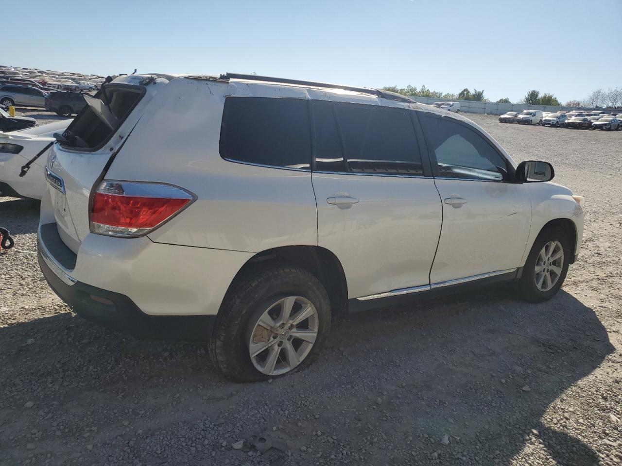 VIN 5TDZA3EH5DS046592 2013 TOYOTA HIGHLANDER no.3