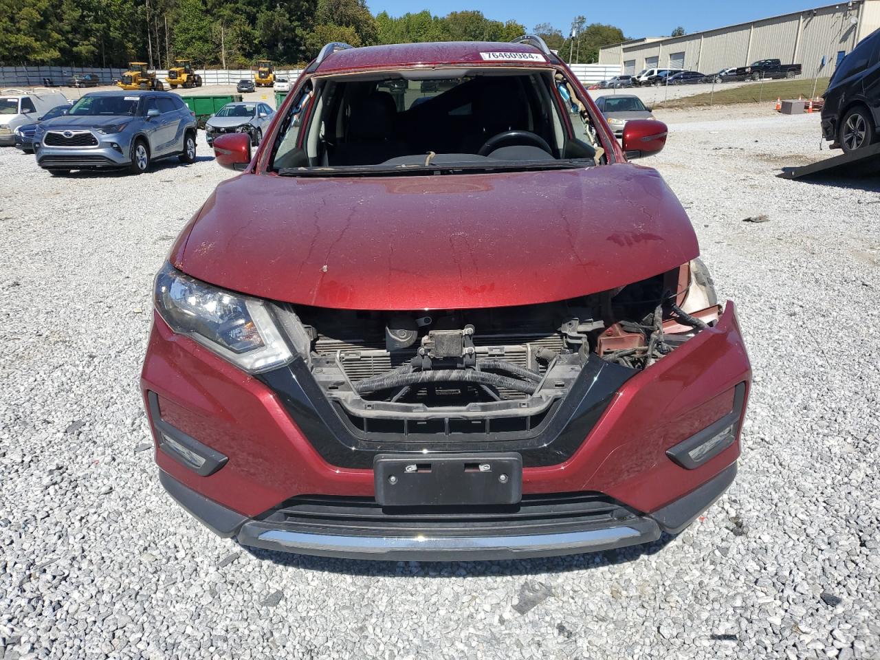 2018 Nissan Rogue - Image 5