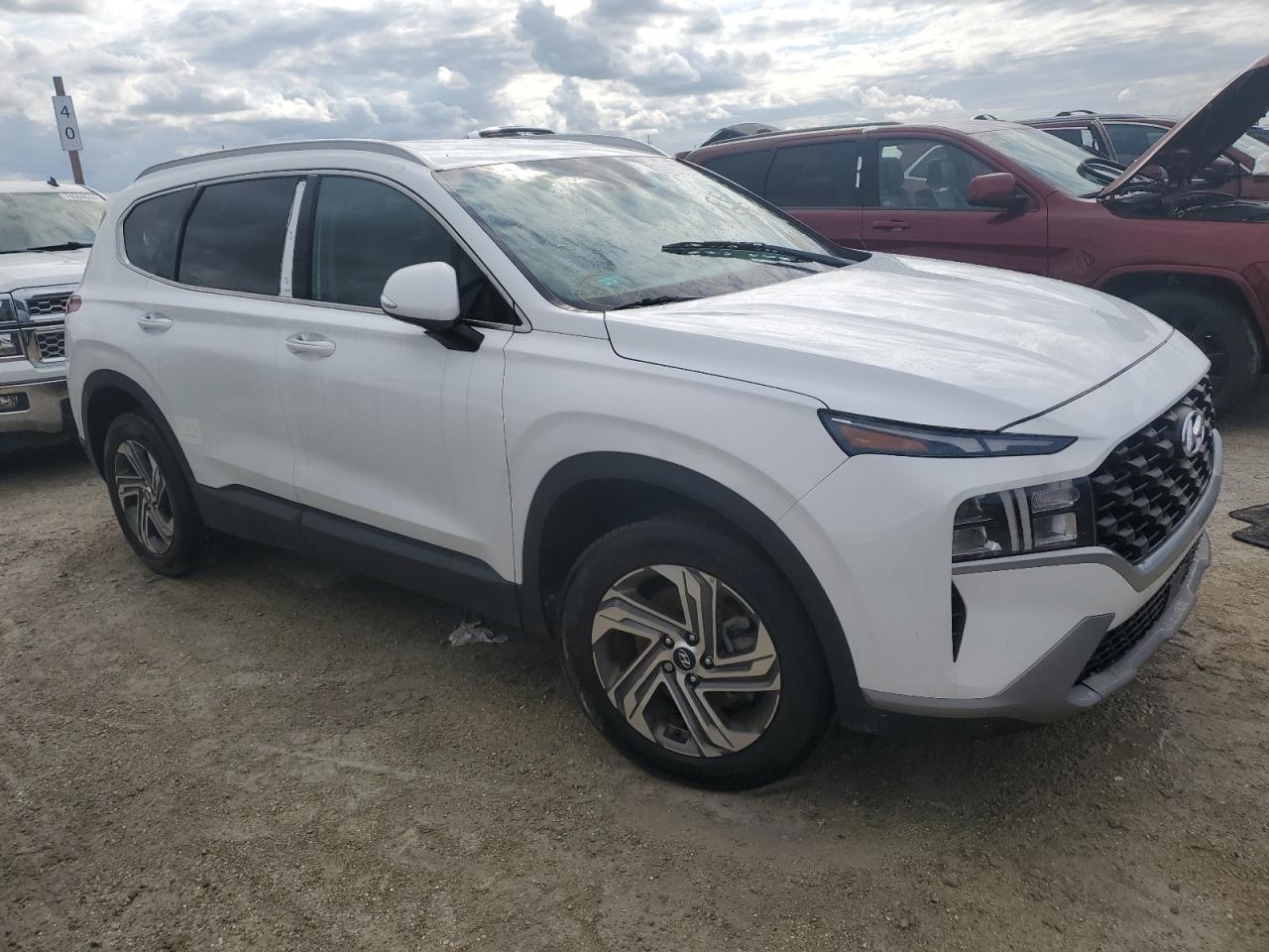 2023 Hyundai Santa Fe - Image 4