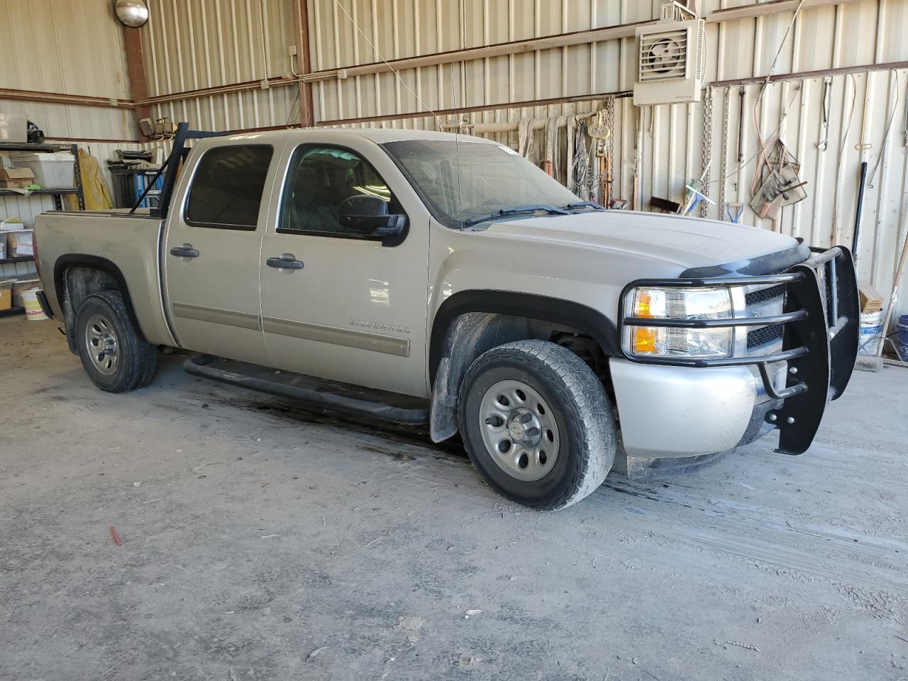 2011 Chevrolet Silverado - Image 4