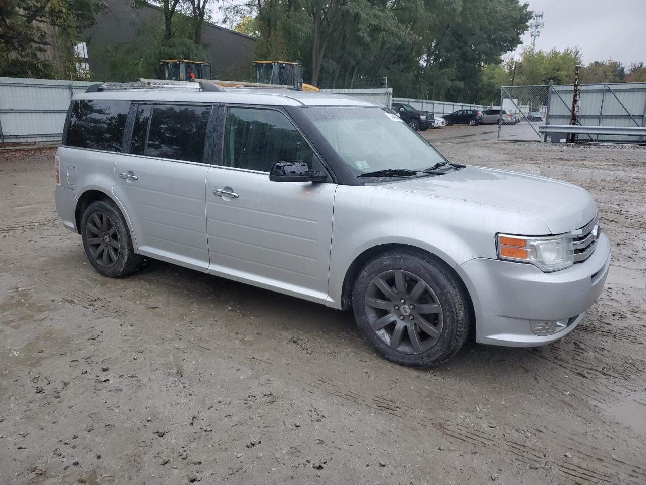 2010 Ford Flex - Image 4