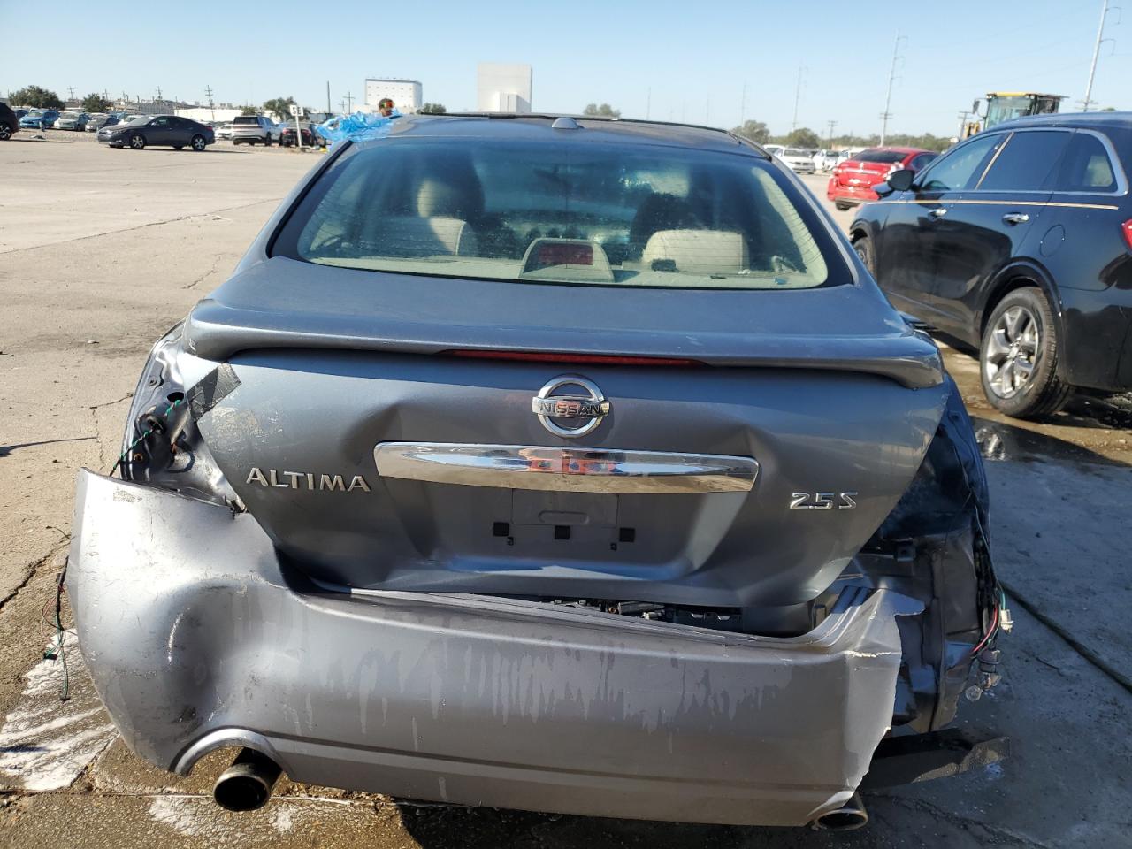 2010 Nissan Altima - Image 6