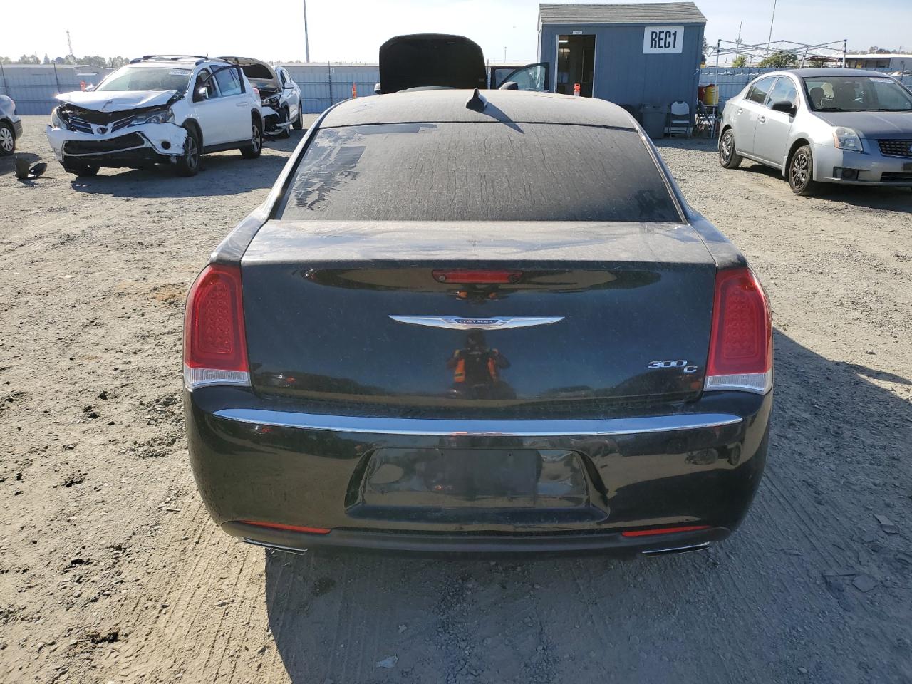 2017 Chrysler 300C VIN: 2C3CCAEG2HH549940 Lot: 77929264