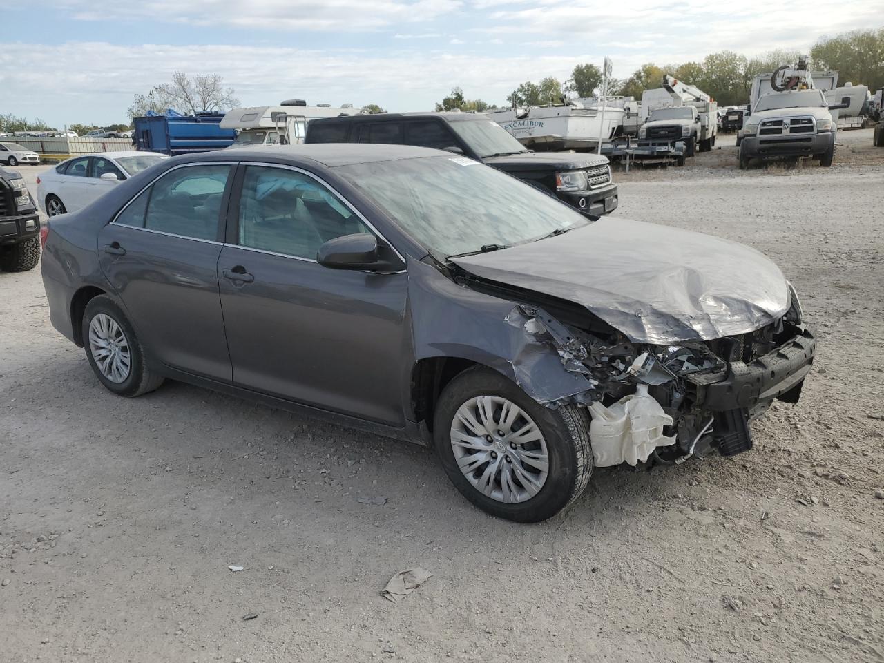 2014 Toyota Camry - Image 4
