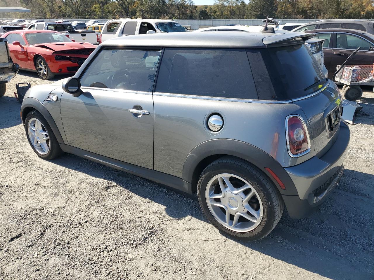 2007 MINI Cooper - Image 2