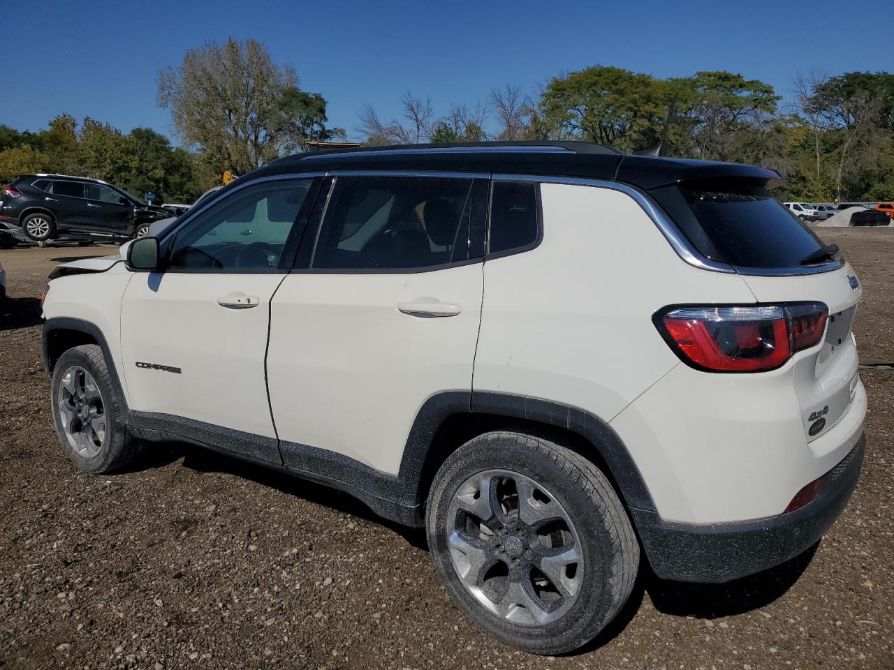 2017 Jeep Compass - Image 2