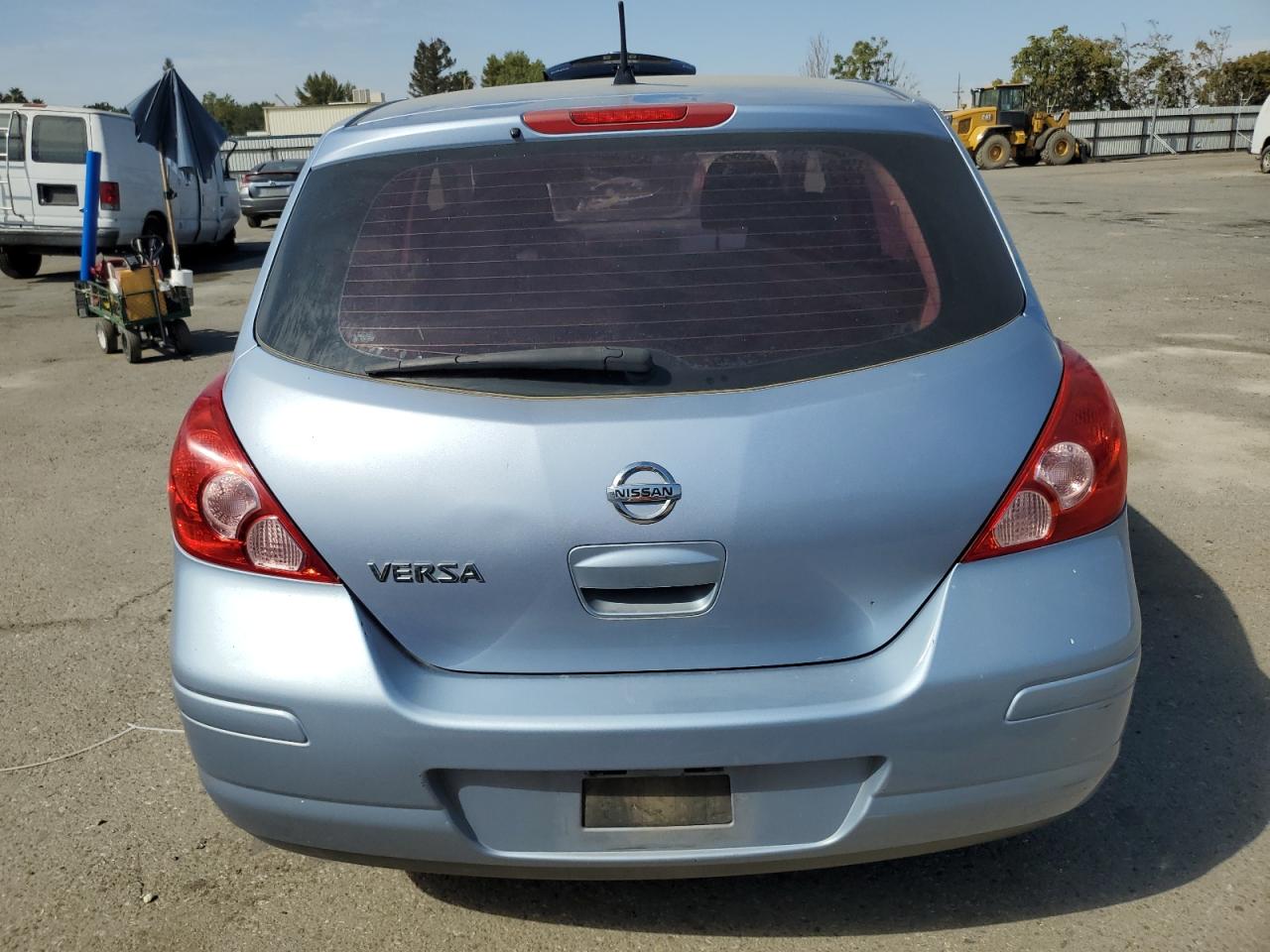 2011 Nissan Versa - Image 6