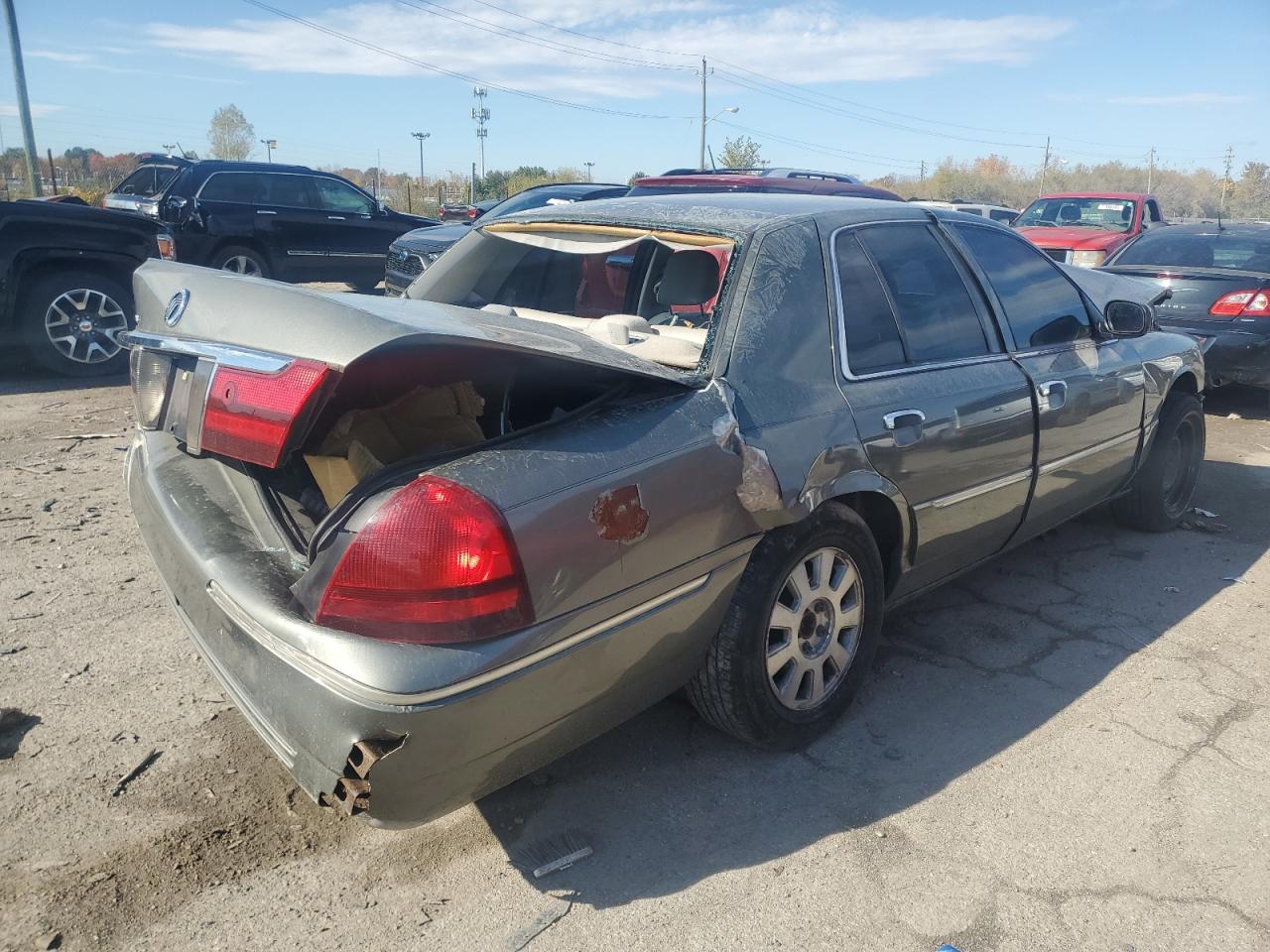 2003 Mercury Grand Marquis - Image 3