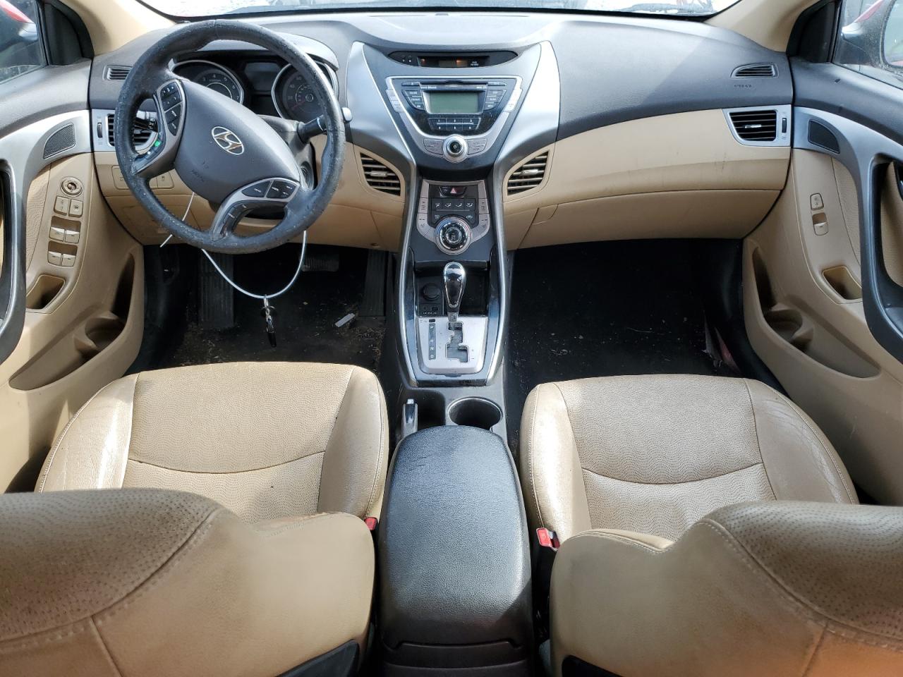 2013 Hyundai Elantra - Image 8