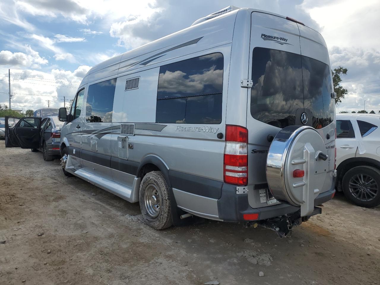 VIN WD3PF4CC4D5778458 2013 MERCEDES-BENZ SPRINTER no.2