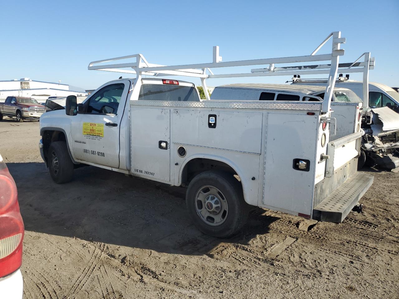 2016 GMC Sierra - Image 2