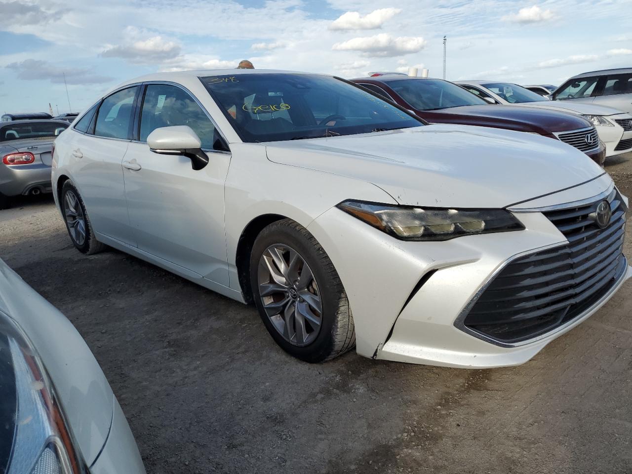 2020 Toyota Avalon - Image 4