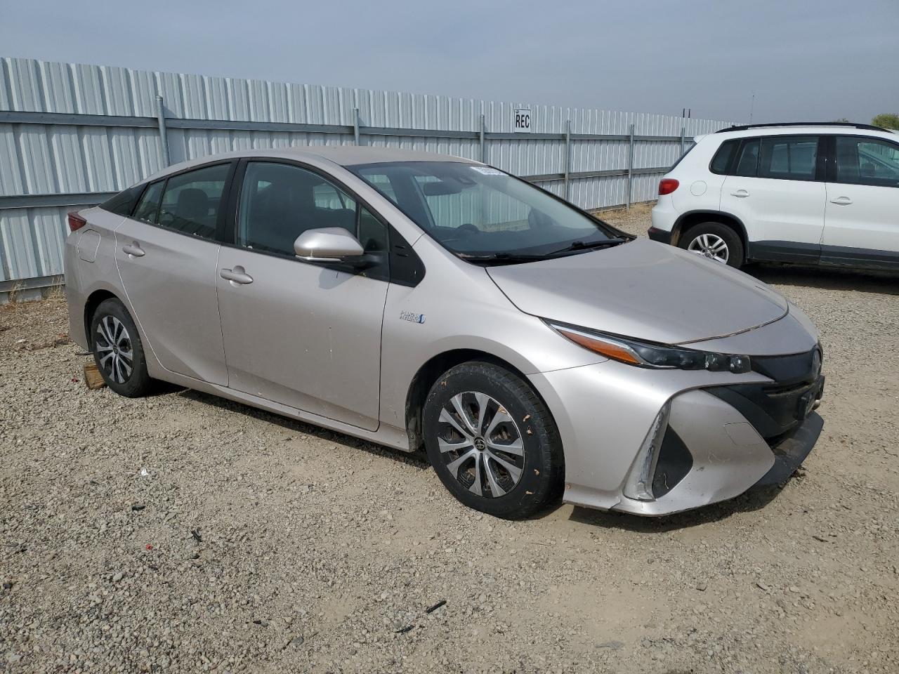 JTDKAMFP5M3172840 2021 Toyota Prius Prime Le