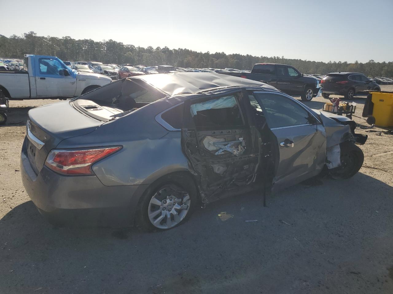 2015 Nissan Altima - Image 3