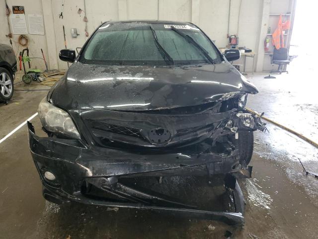  TOYOTA COROLLA 2013 Чорний