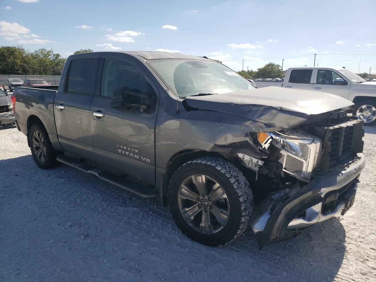 VIN 1N6AA1E66KN520761 2019 NISSAN TITAN no.4