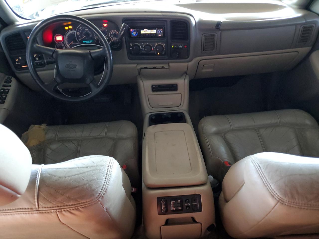 2002 Chevrolet Tahoe C1500 VIN: 1GNEC13T32R228038 Lot: 74136204